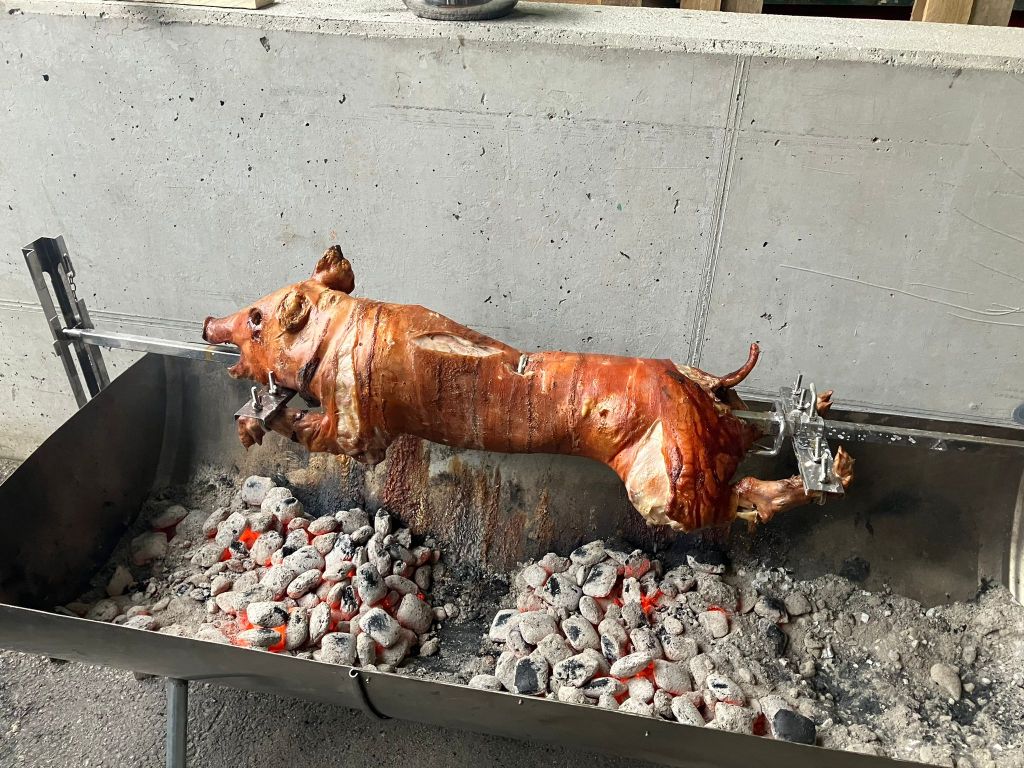 „Spanferkel-Essen“